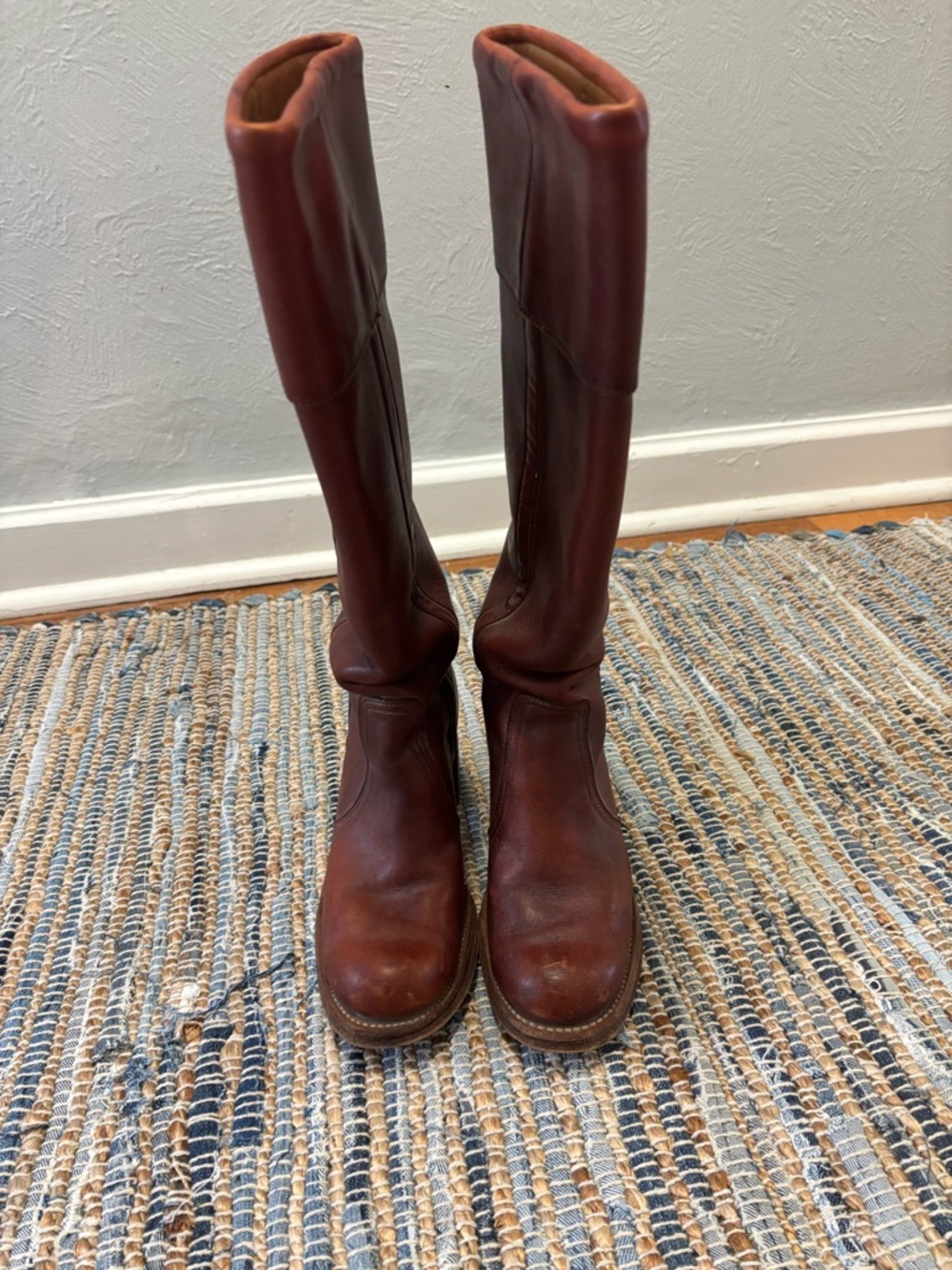 Vintage 1970s FRYE Campus Longhorn Burgundy Tall Leather Boots - Size 6 - Picture 8 of 11